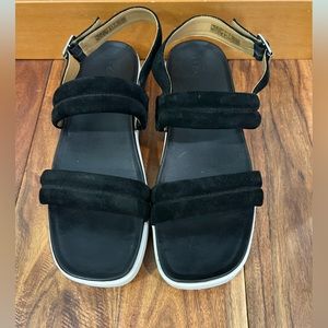 UGG sandals SZ 11.  Worn once.